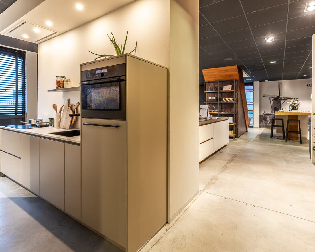 luxe-keuken-zwart-moderne-keuken-visker-8