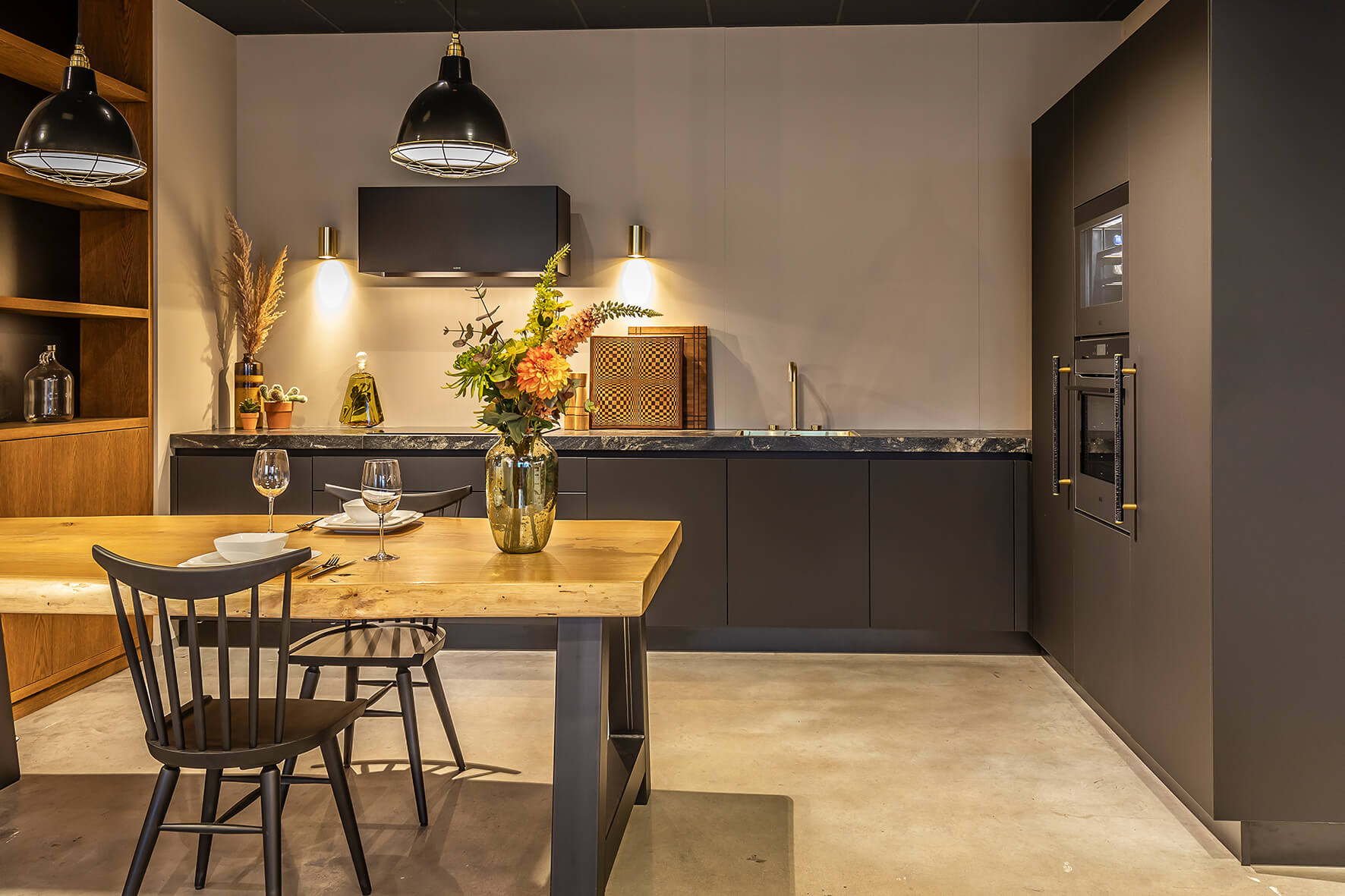 luxe-keuken-zwart-moderne-keuken-visker-1