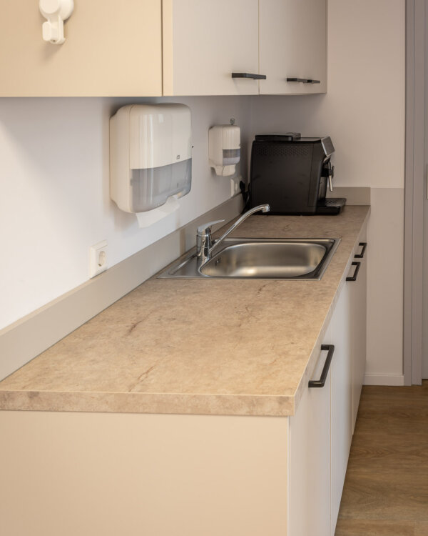 grijze pantry voor zorginstelling