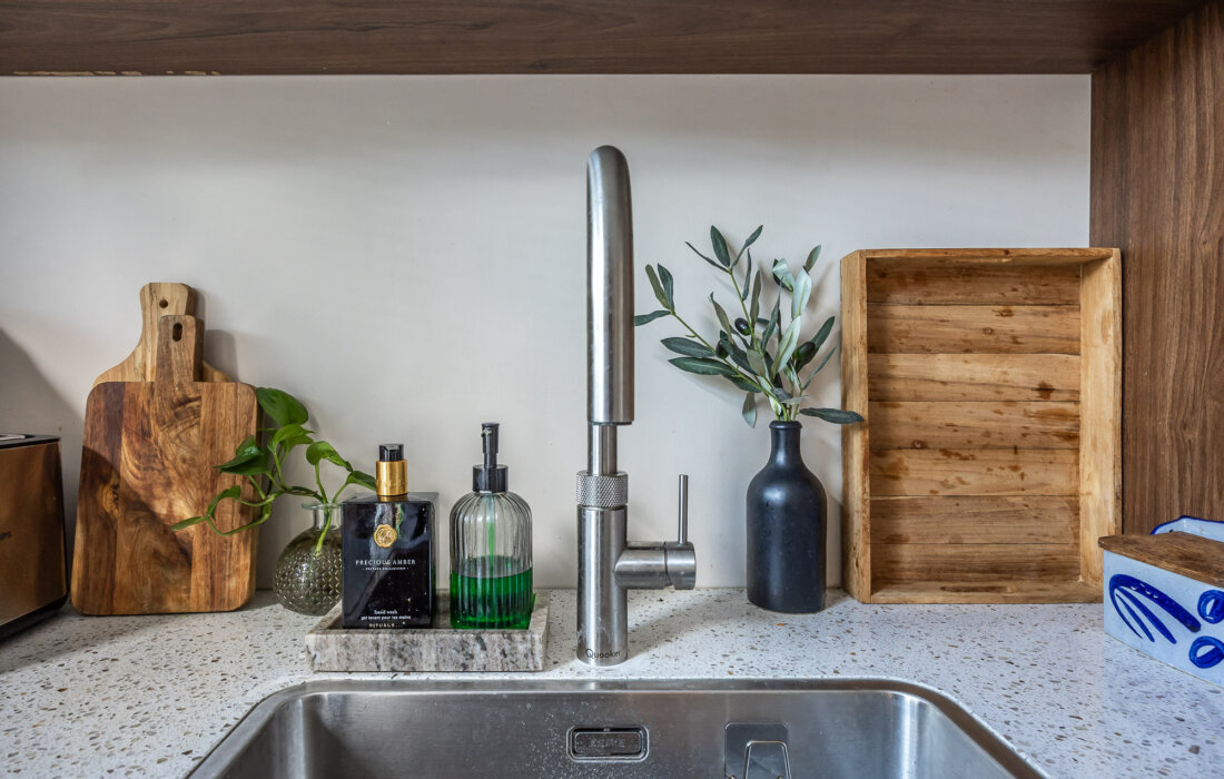 terrazzo aanrecht met RVS quooker kraan